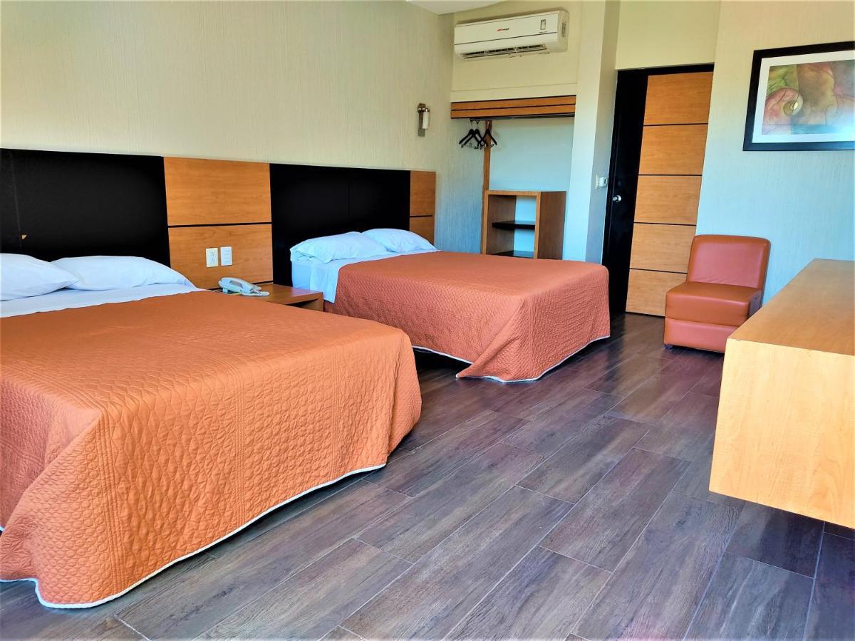 Hotel Oasis Heroica Caborca Ngoại thất bức ảnh