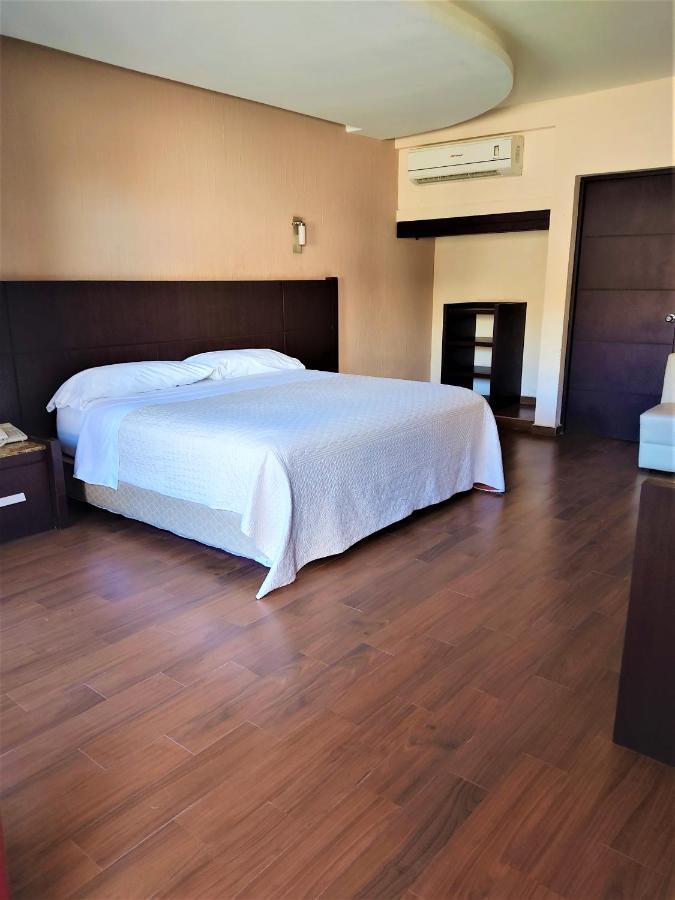 Hotel Oasis Heroica Caborca Ngoại thất bức ảnh